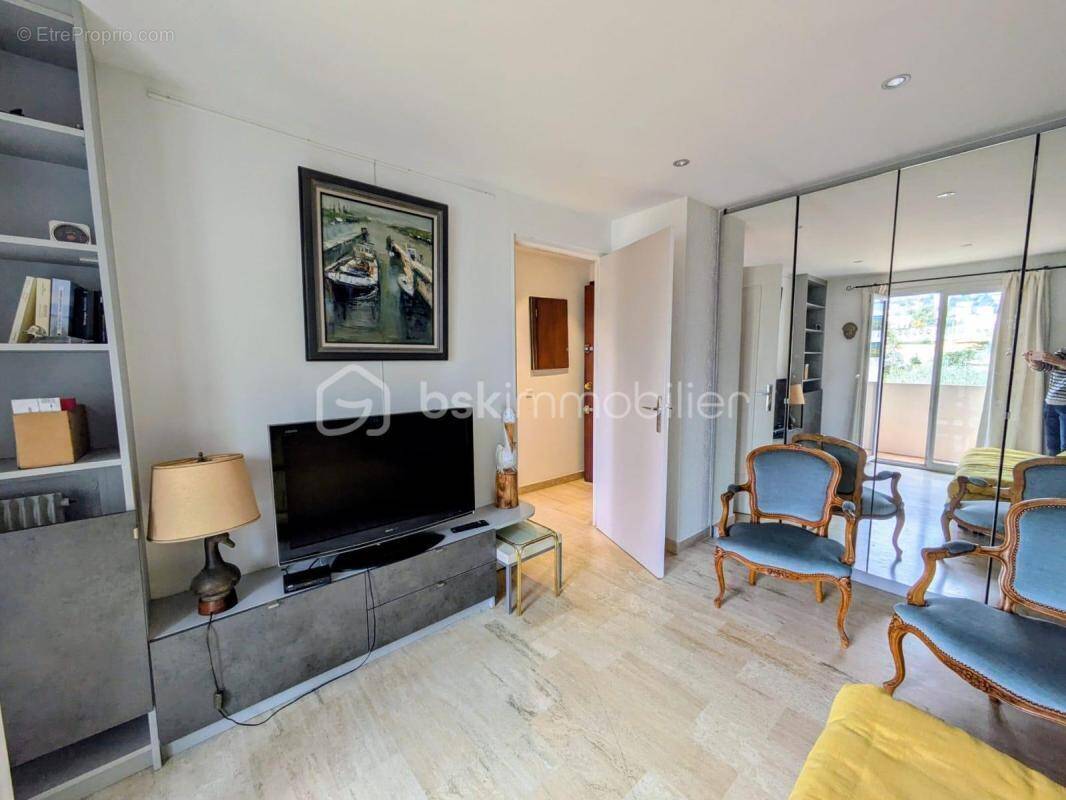 Appartement à LE CANNET