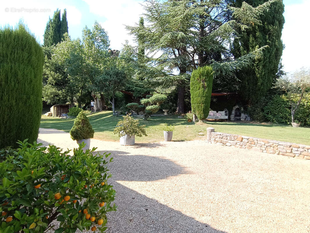 Reilhanette / drome provencale / propriete 21 hectares de terrain - photo 9