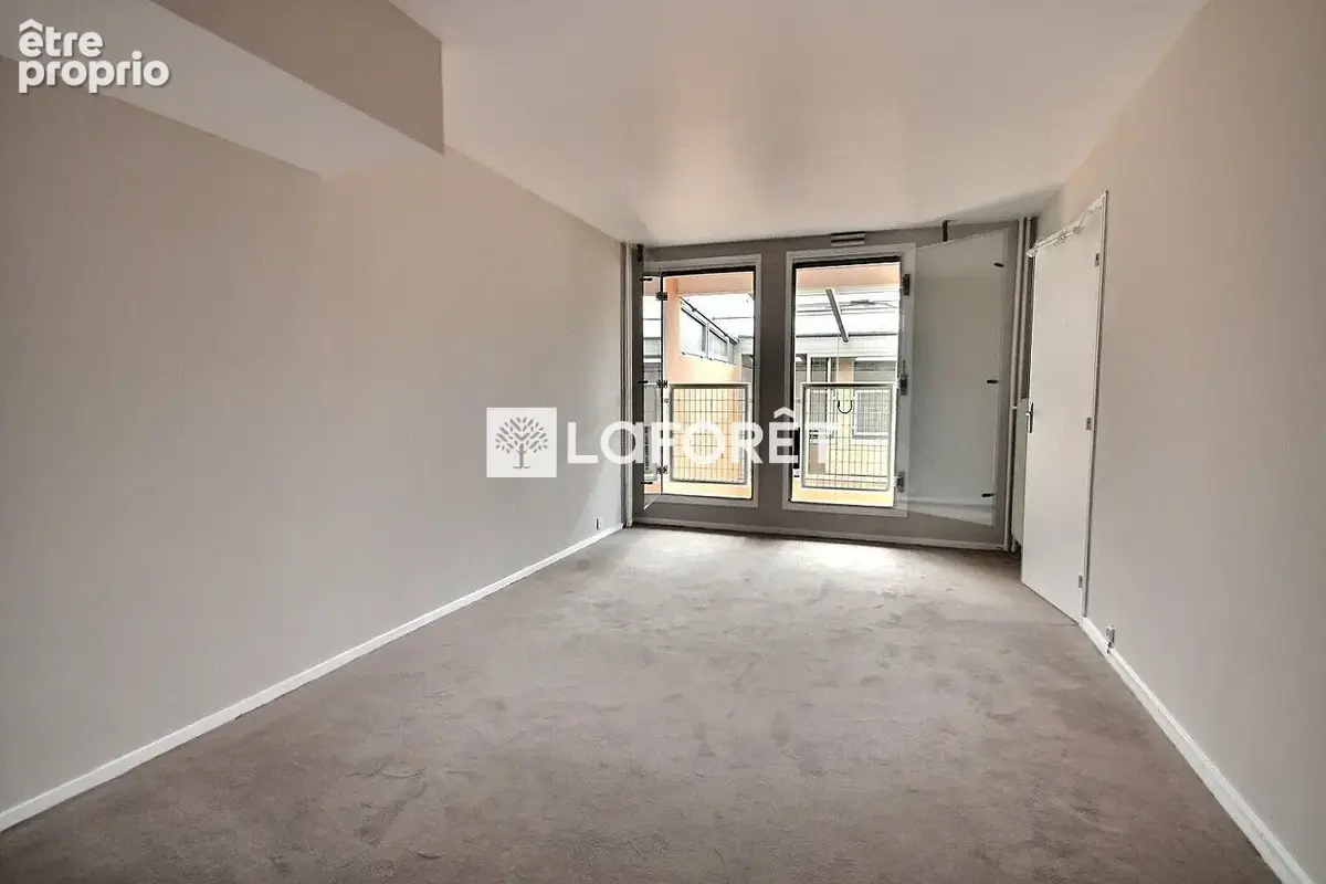 Appartement familial triplex - jardin - stationnement - cave - photo 3