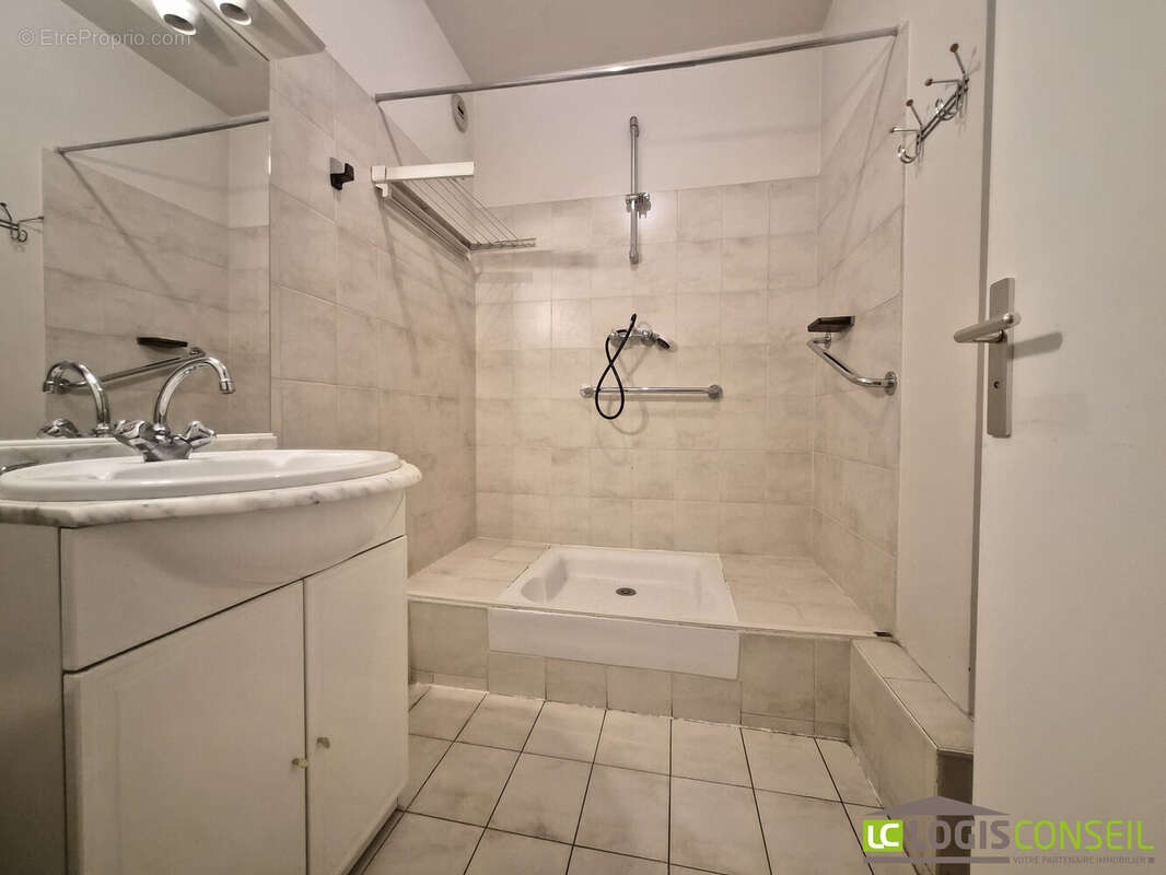 Appartement à BOURG-LA-REINE