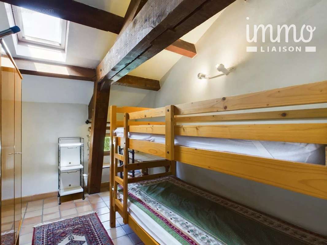 Maison à GROSPIERRES