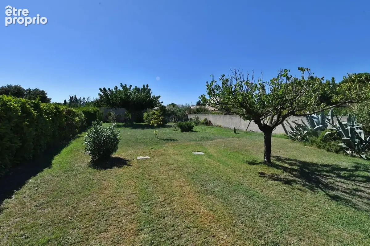 Charmante villa de plain-pied avec piscine et beau terrain arboré - photo 19