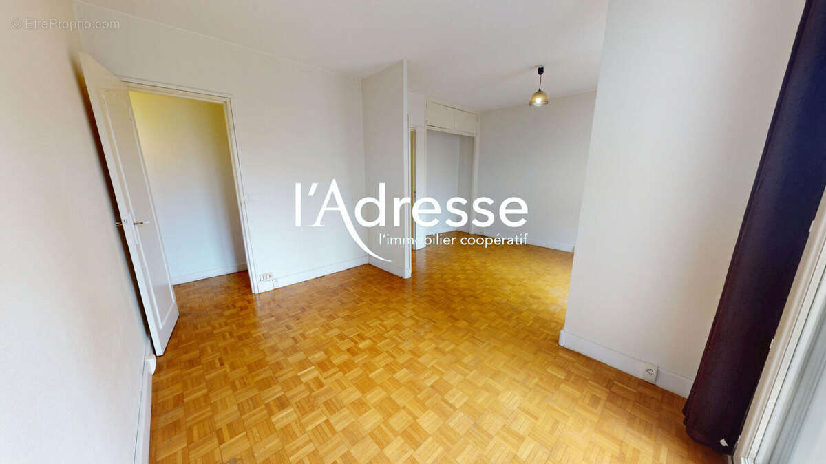 Appartement à PARIS-12E