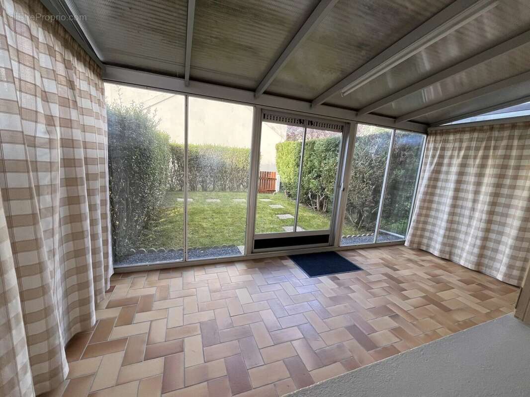 Maison à VILLEPREUX