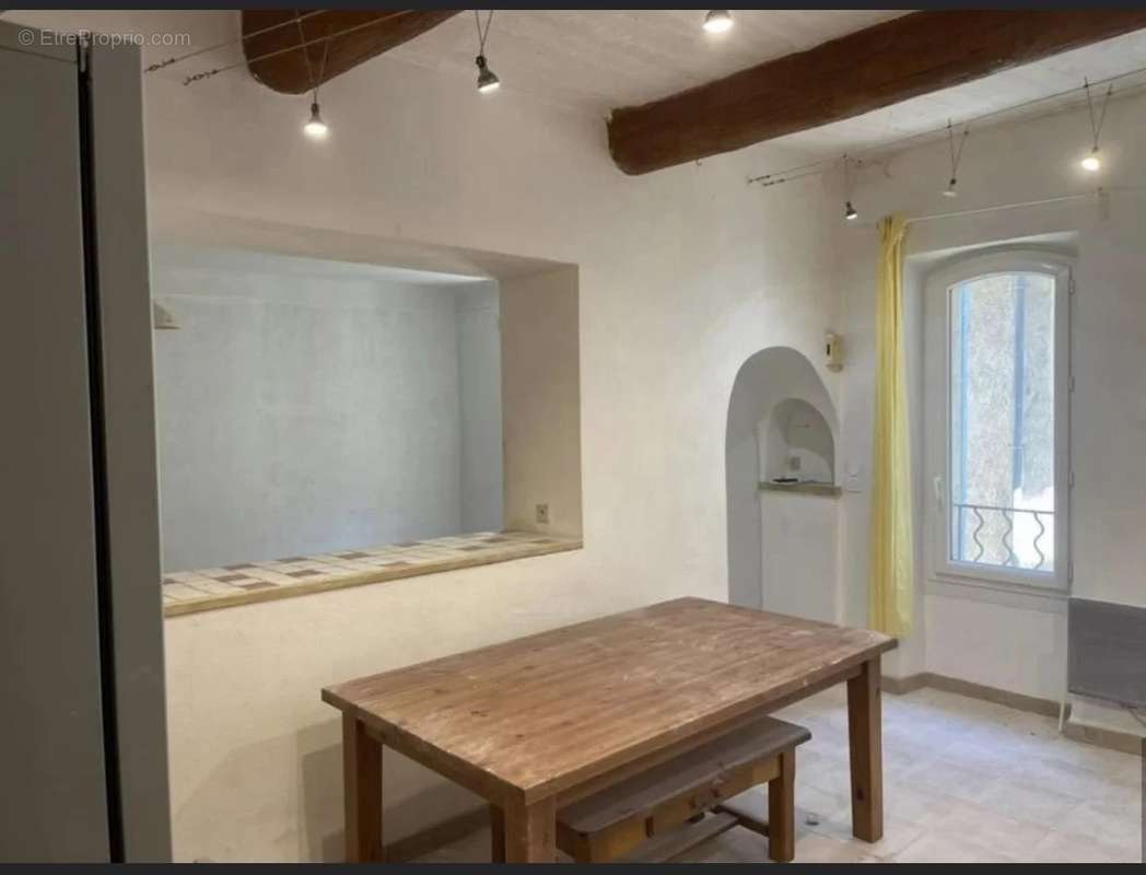 Maison à PELISSANNE