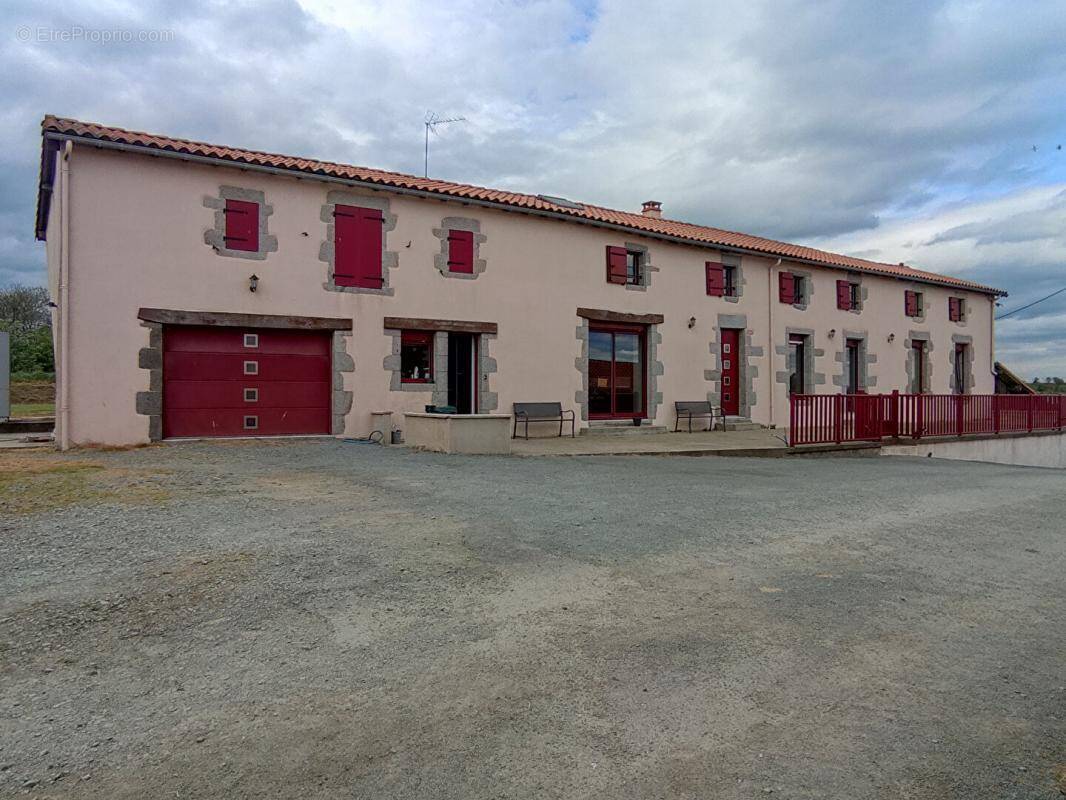 Maison à SAINT-MESMIN