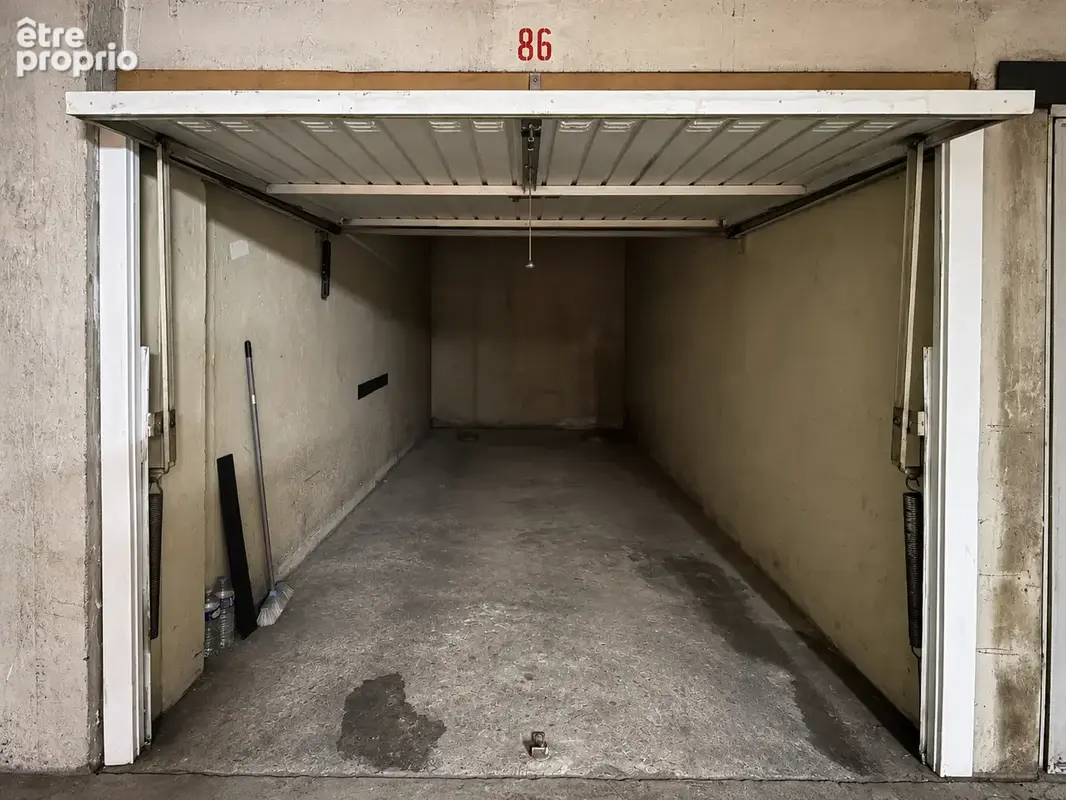 Garage en residence securisee - photo 3