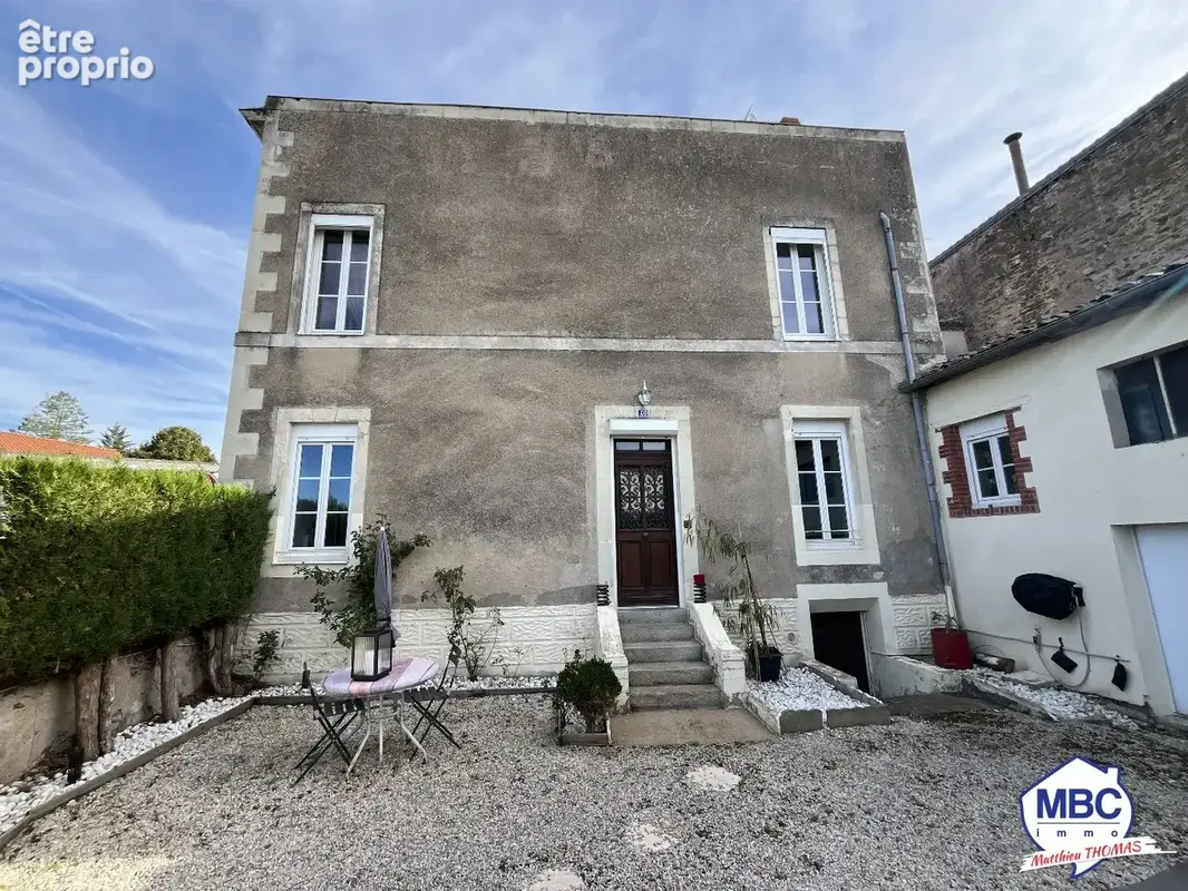 Maison à BEAUSSE