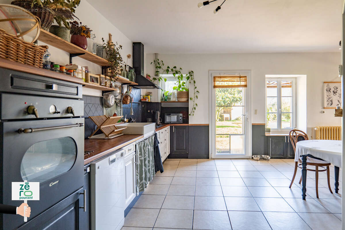 Maison à MARSAIS-SAINTE-RADEGONDE