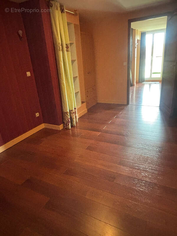 Maison à CHATEAUNEUF-EN-THYMERAIS