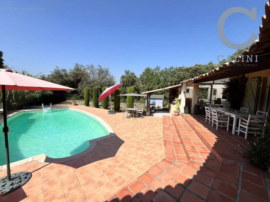 Maison à GARRIGUES-SAINTE-EULALIE