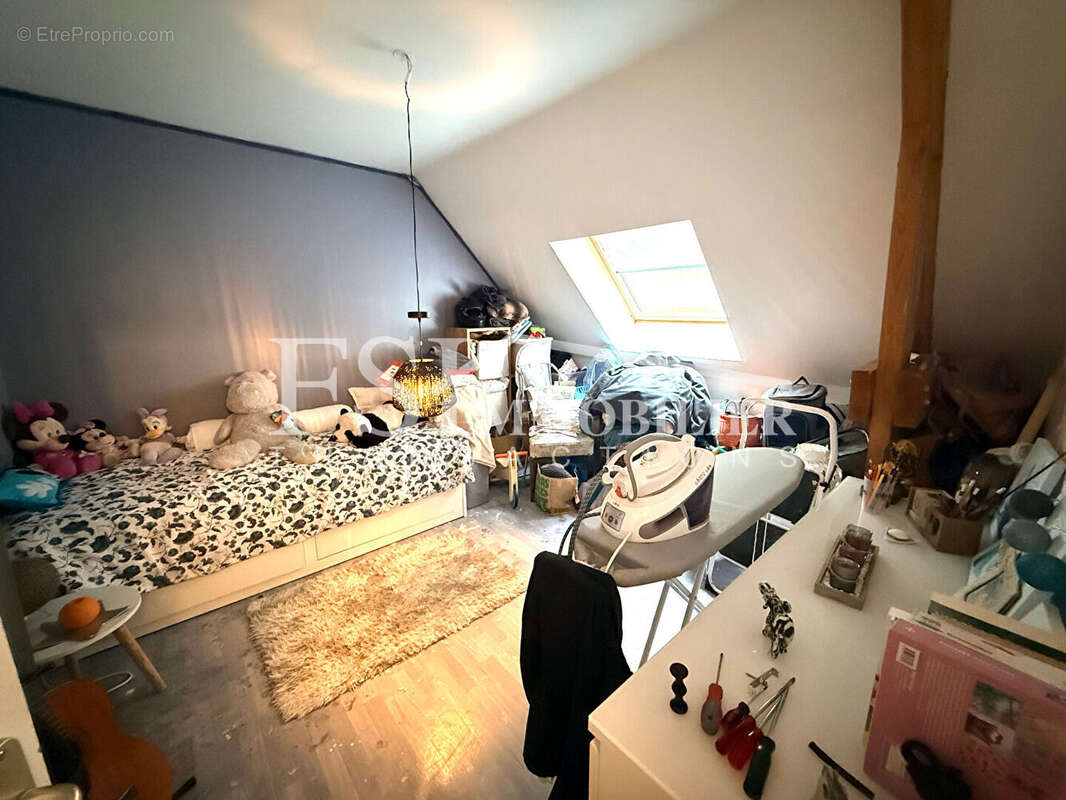 Maison à MERY-SUR-OISE