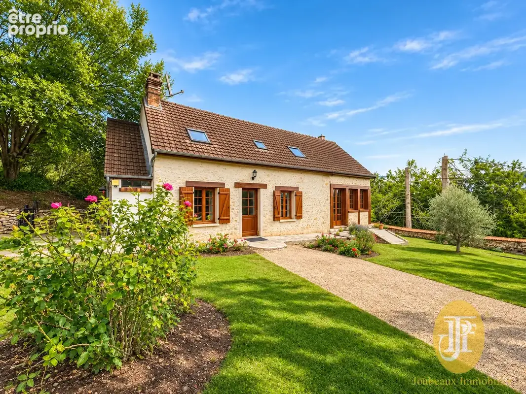 Charmante maison en pierre sur 3000 m2 de terrain - photo 2