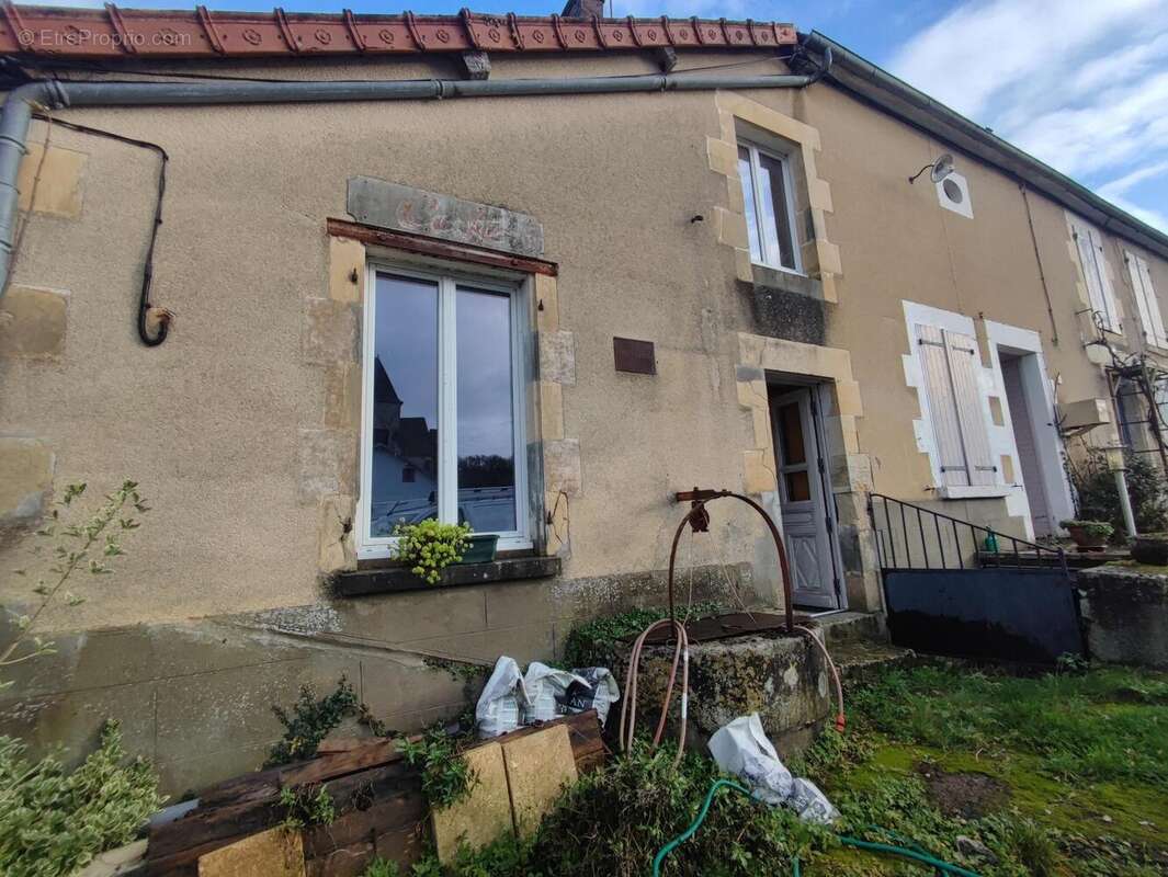 Maison 50 m² à Saint-Verain  - photo 9