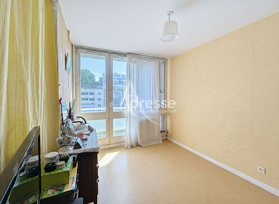 Appartement 4 pièces proche gare de Chelles - photo 3