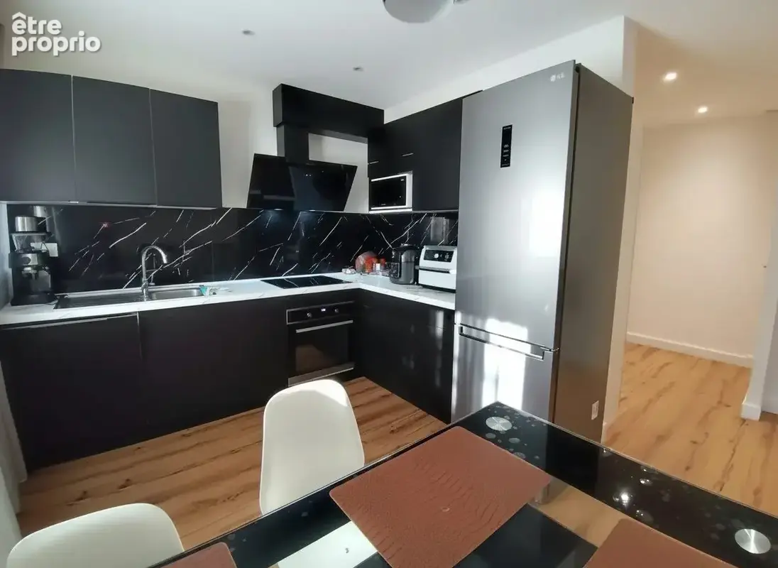 Appartement 4 pièces 82 m² à vendre à Chamalieres (63400) - photo 4