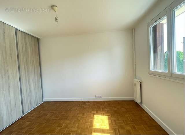 Appartement à MAISONS-ALFORT