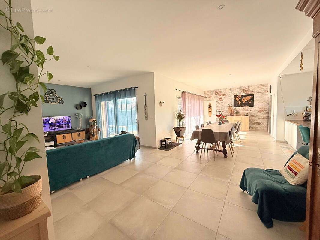 Maison à VALDIVIENNE