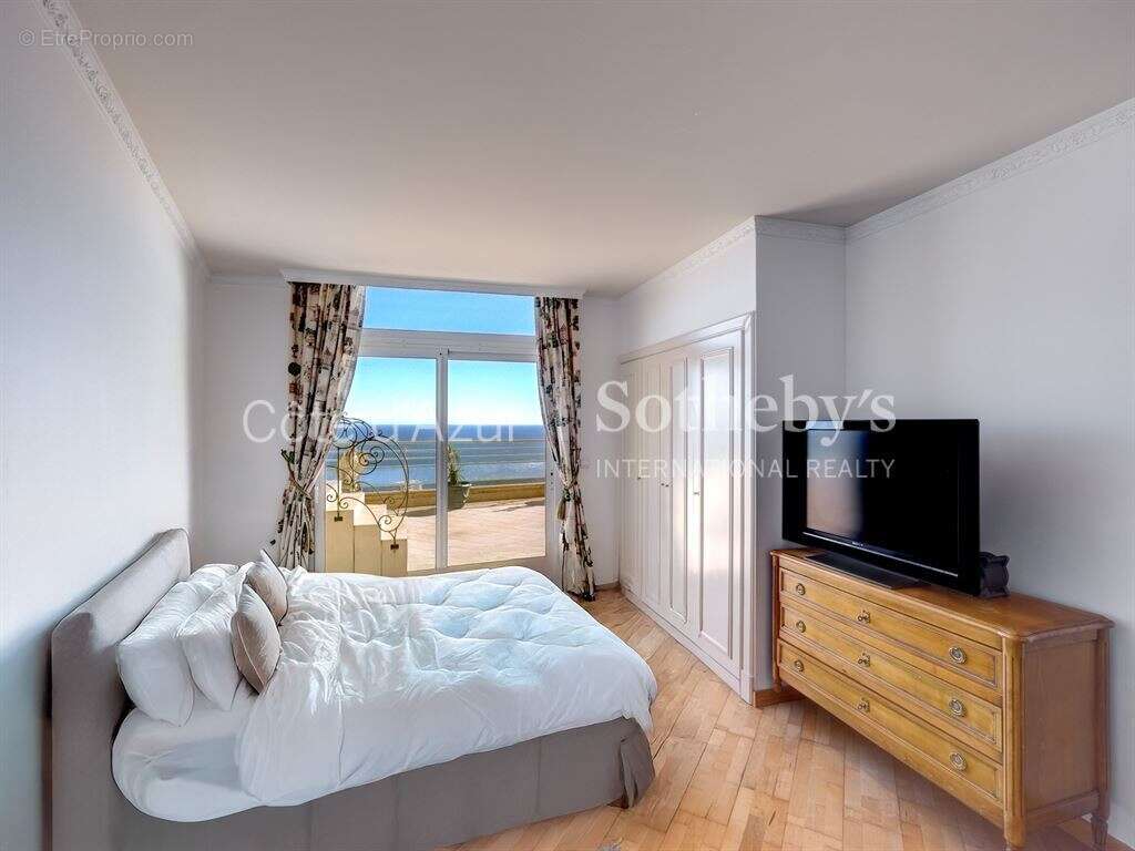 Appartement à BEAUSOLEIL