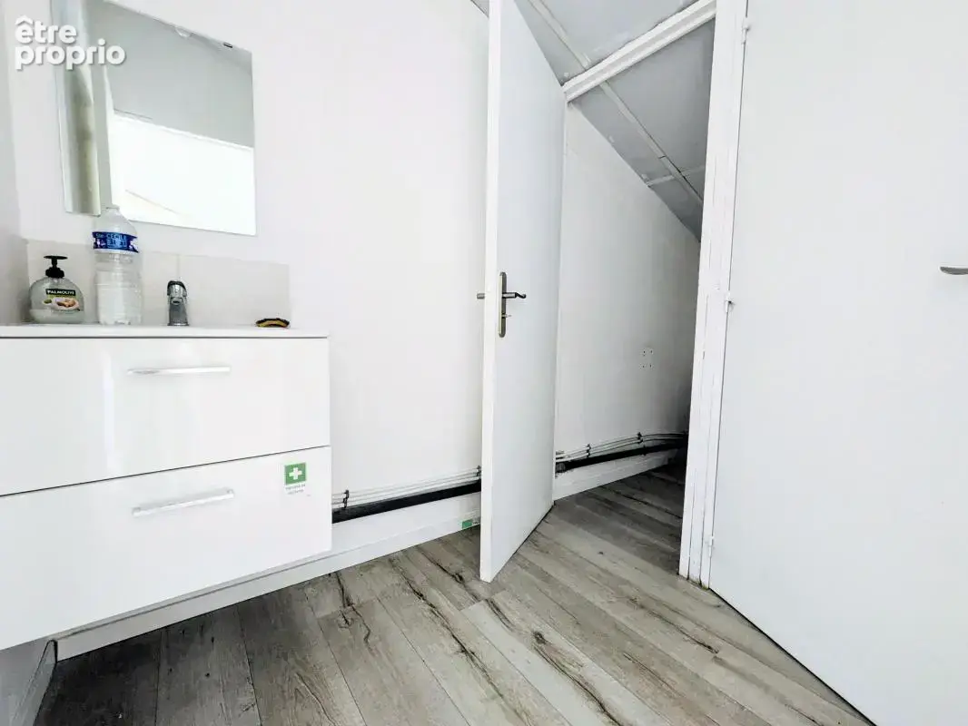Locaux/Biens immobiliers - photo 7