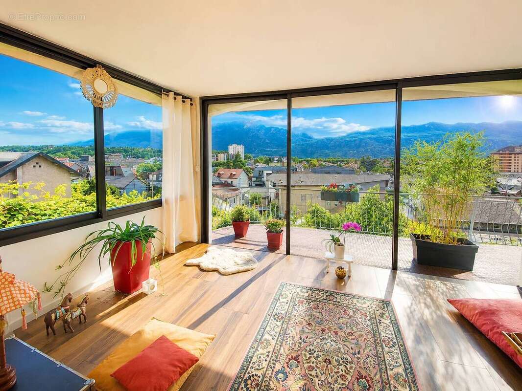 Appartement à AIX-LES-BAINS