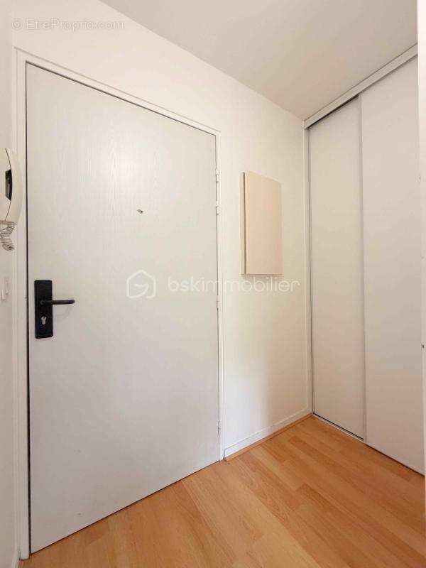Studio lumineux avec vue dégagée – idéal investisseur - photo 5