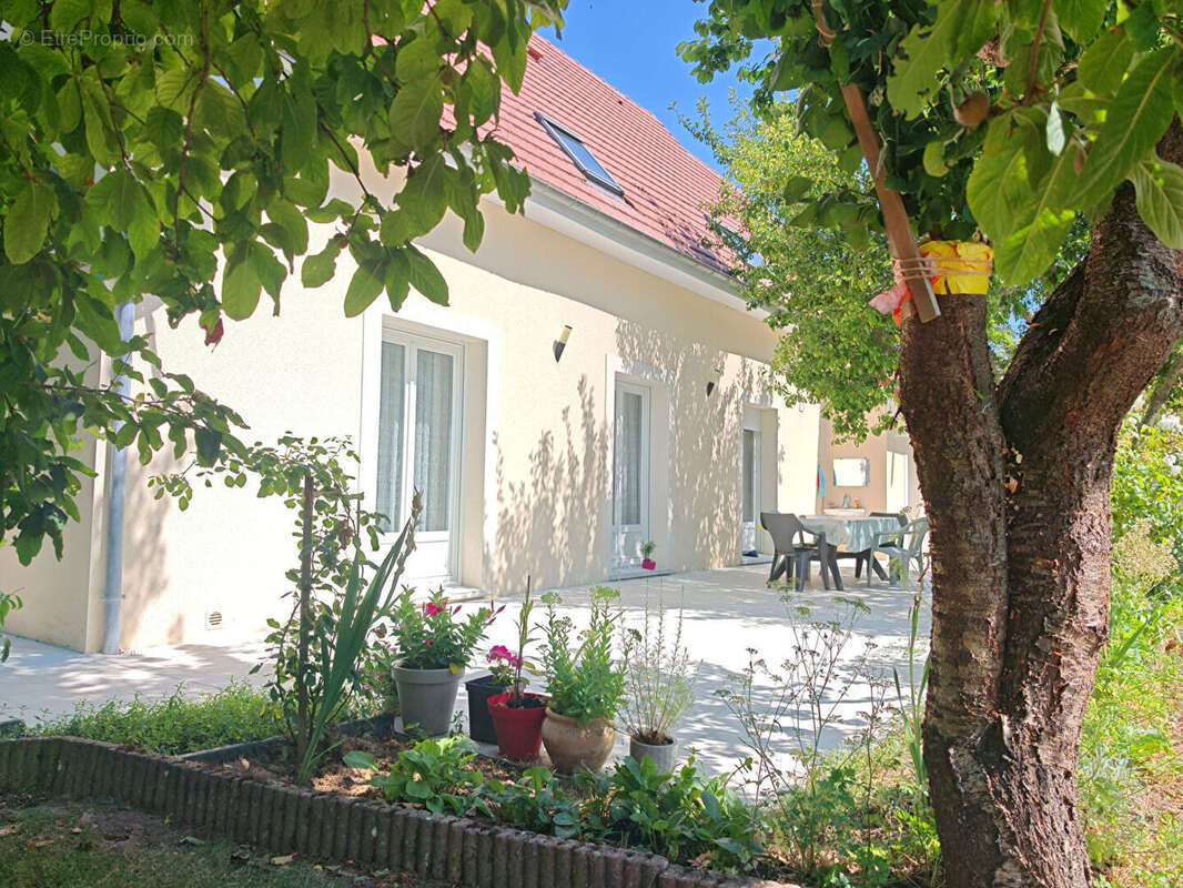 Mainson Individuelle 146 m², 5 ch. Terrain 813 m² - photo 2
