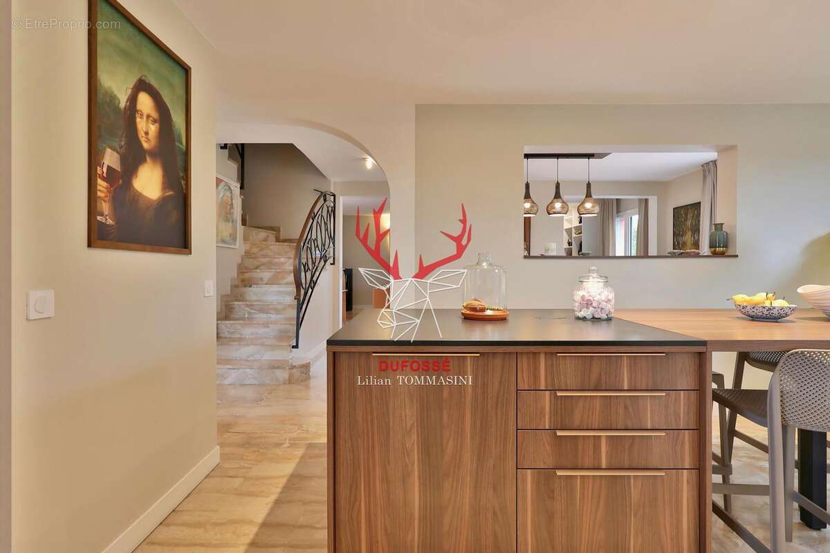 Photo 6 - Maison à LA TOUR-DE-SALVAGNY