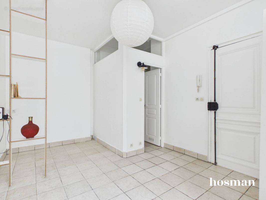 Idéal investissement ou pied-à-terre ! Studio au calme avec terrasse privative - Rue De Rome, Paris - photo 6