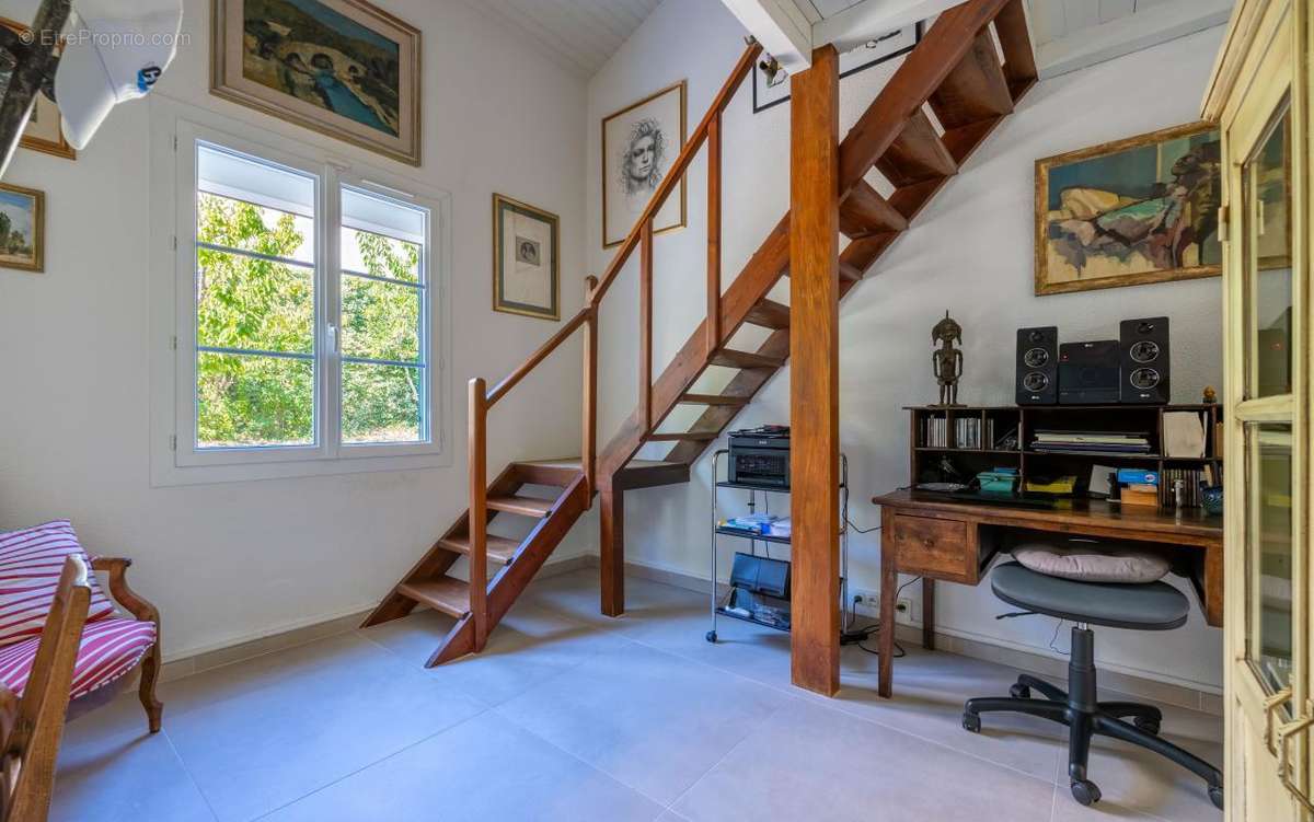 Maison à PIERREVERT