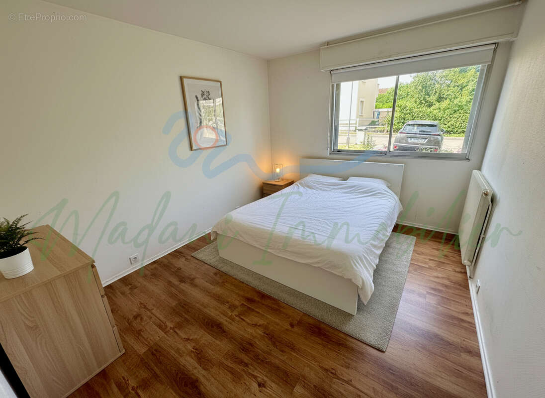 Appartement à FRENEUSE