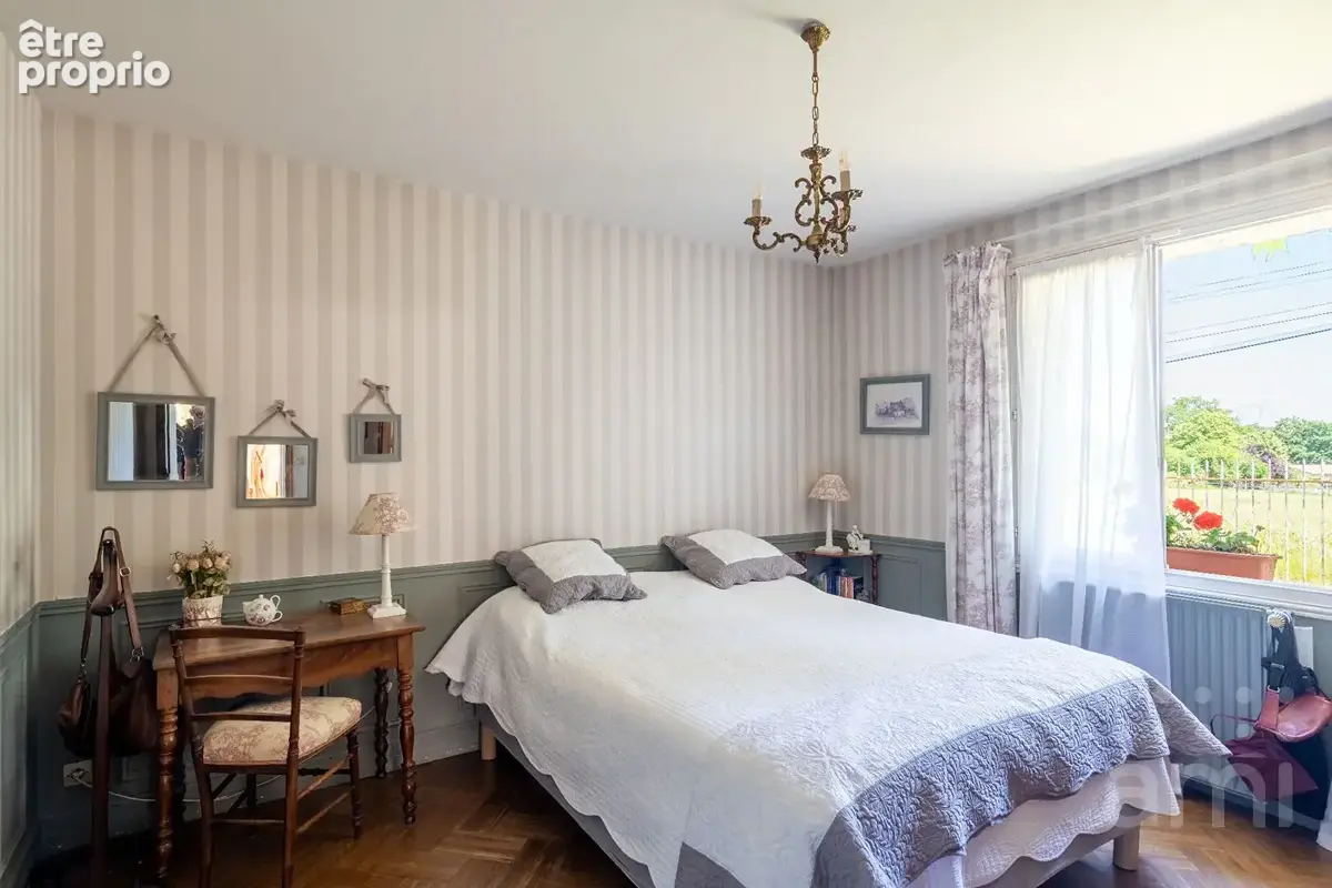 Artigues limite Tresses : Propriété de 221m2 sur 2500m2 - photo 9