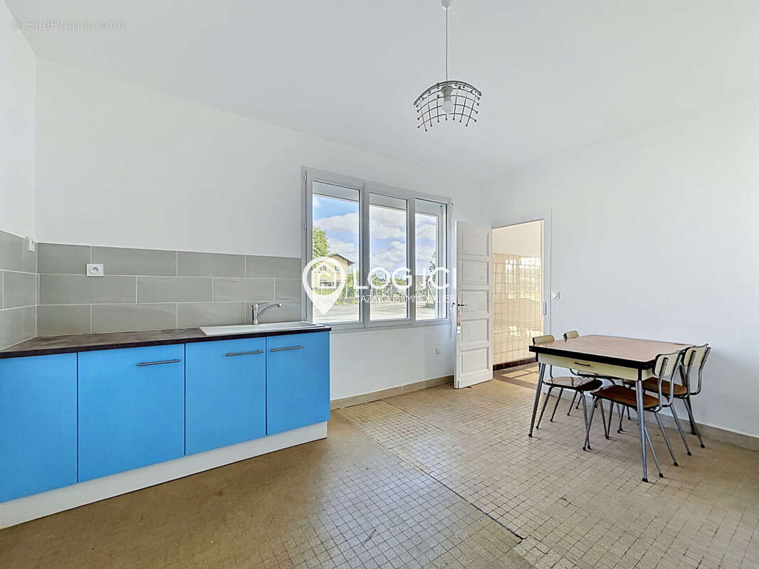 Maison à LESTELLE-BETHARRAM