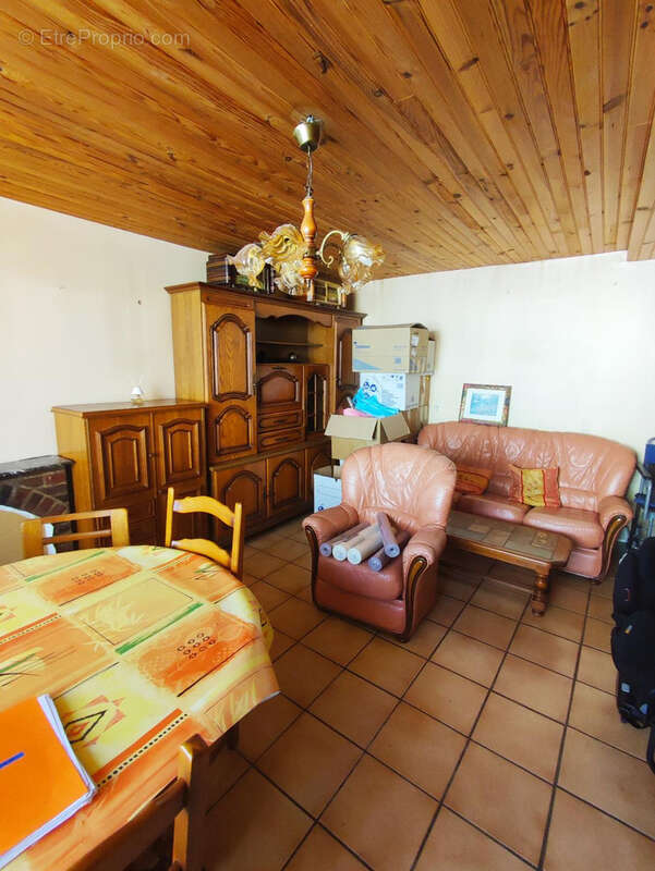 Maison à RIGNY-LE-FERRON