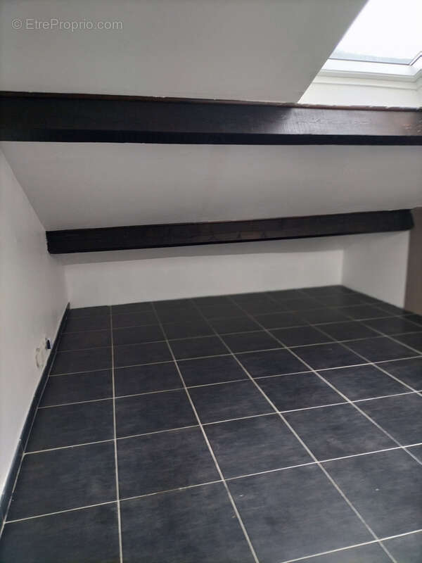 Appartement à CONTES