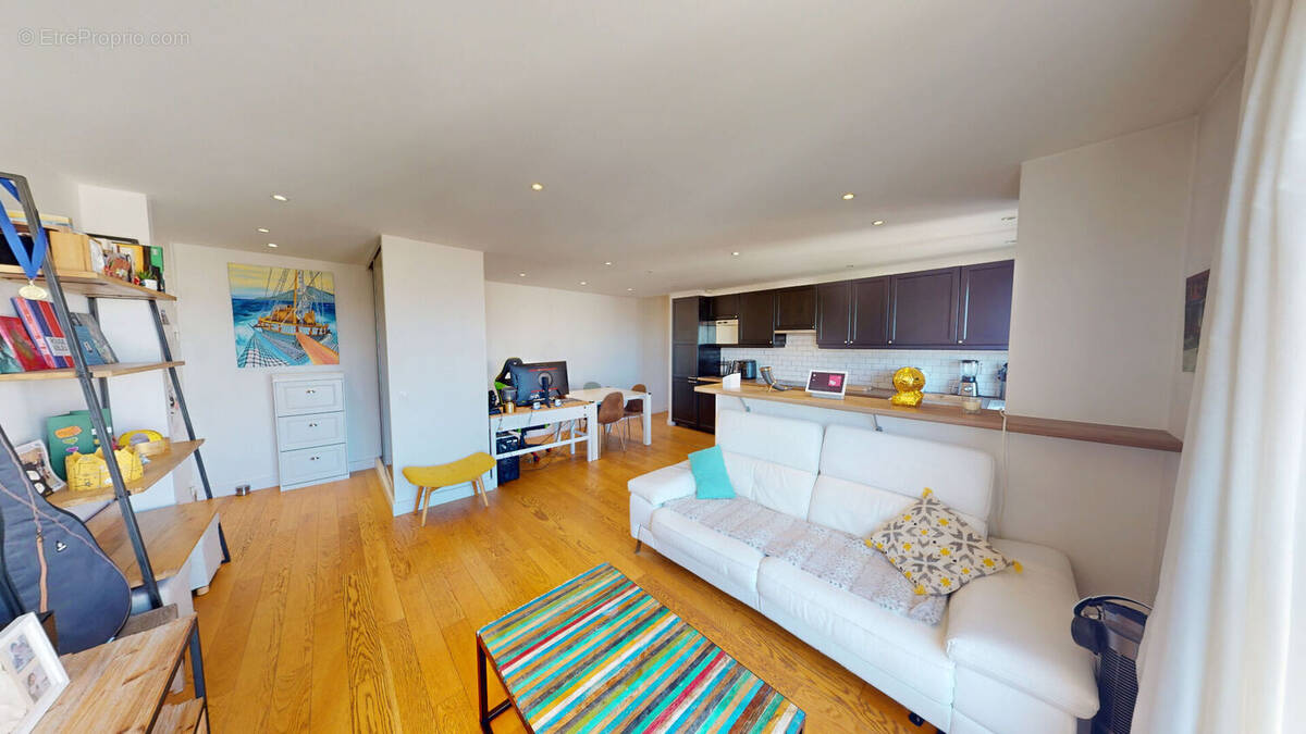Appartement à LE PERREUX-SUR-MARNE