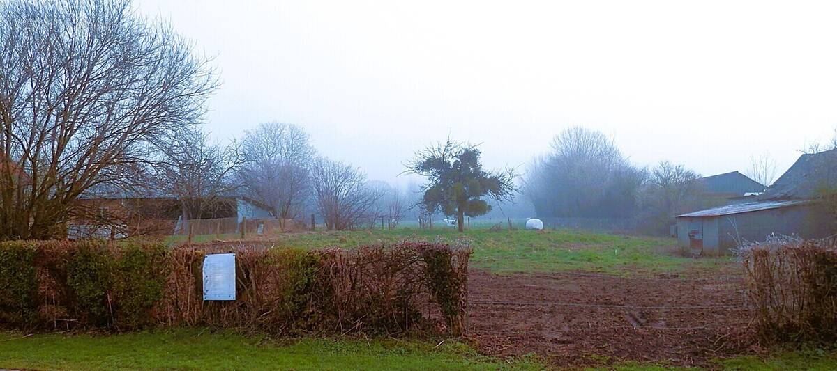 Terrain à ROMESCAMPS
