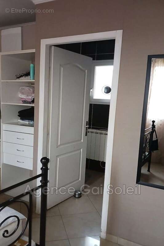 Maison à NISSAN-LEZ-ENSERUNE