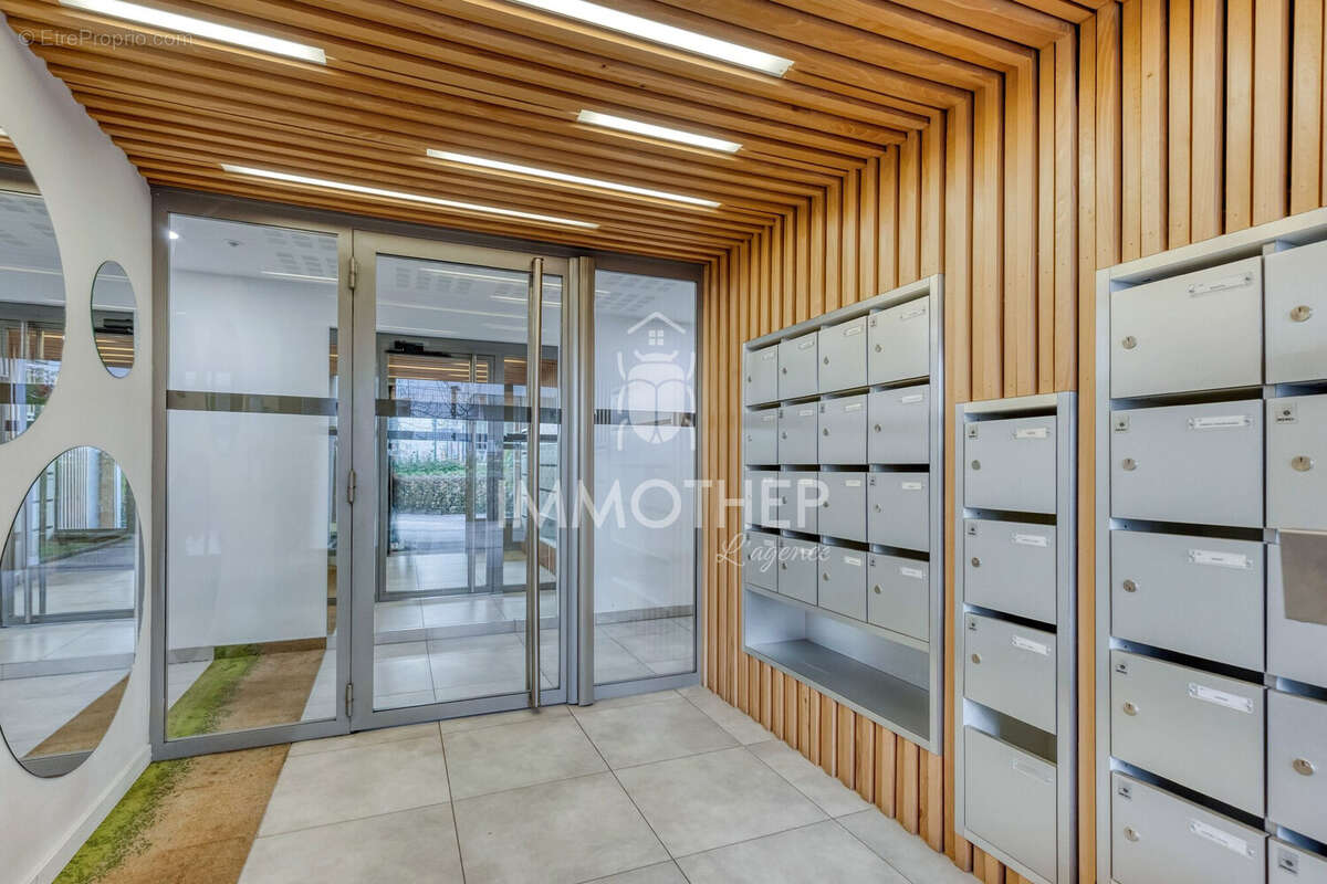 Appartement à MEYLAN