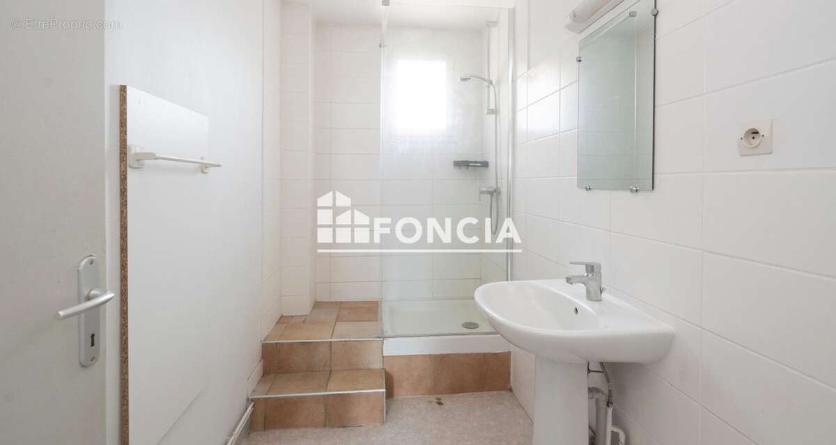 À VENDRE – Appartement T3 en bon état – Quartier Montplaisir - photo 7