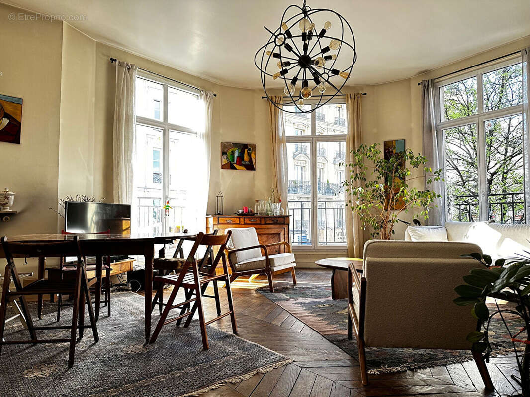 Appartement à PARIS-18E