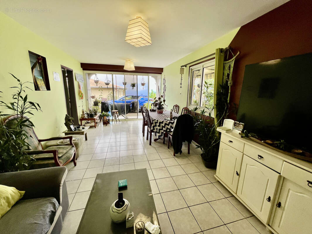 Maison à PETITE-ILE