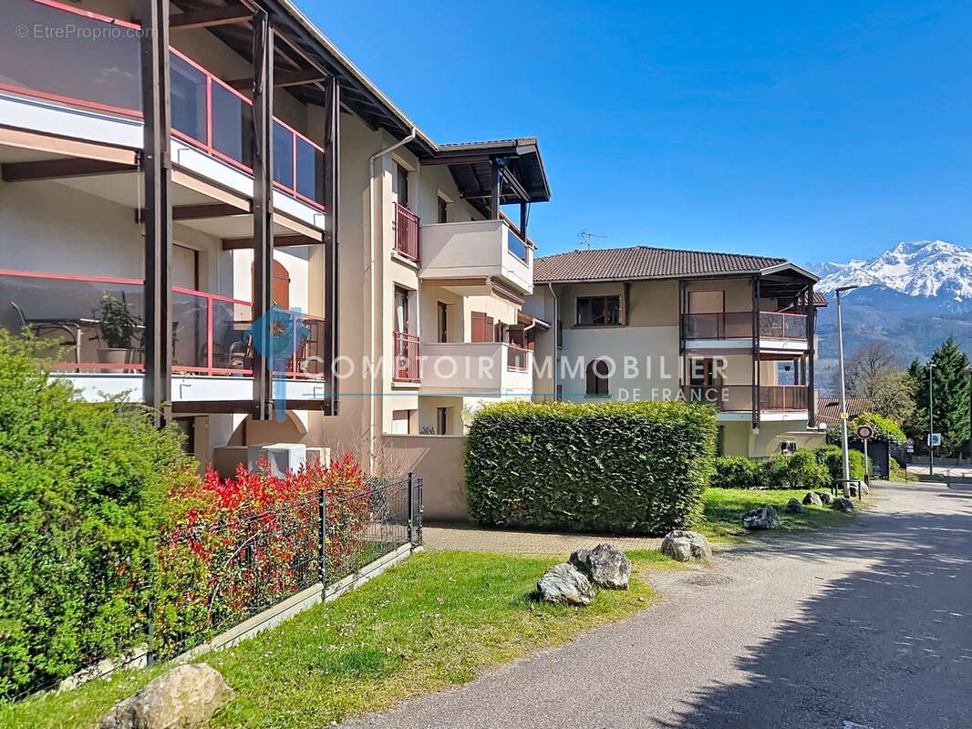 Appartement à SAINT-ISMIER