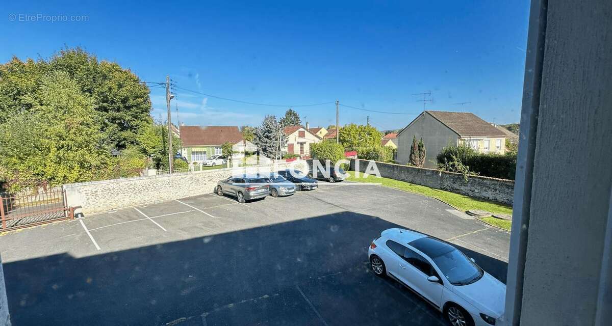 Appartement à ETRECHY