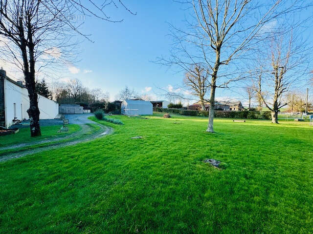 Maison à MARSAC-SUR-DON