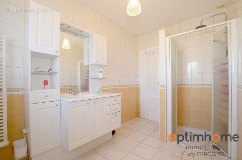 Maison à CHAMPAGNE-MOUTON