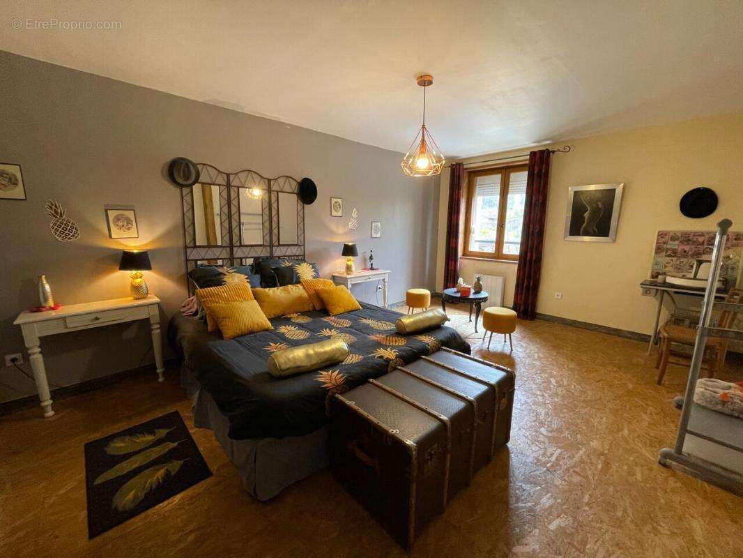 Maison à LENS-LESTANG