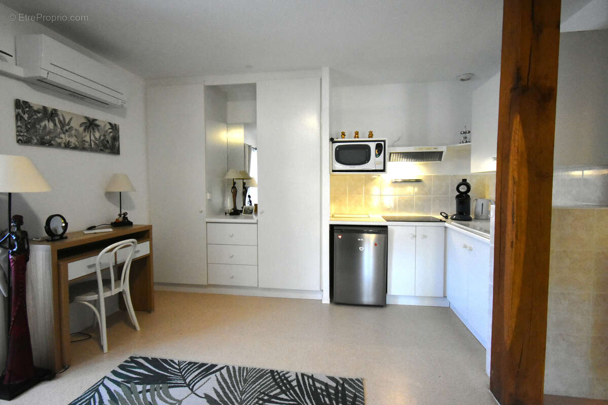 Maison à PUY-L&#039;EVEQUE