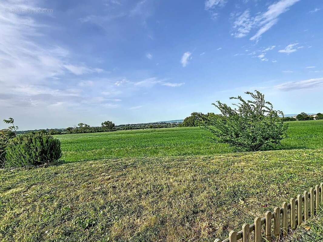 Photo 4 - Maison à VILLENEUVE-LA-COMPTAL