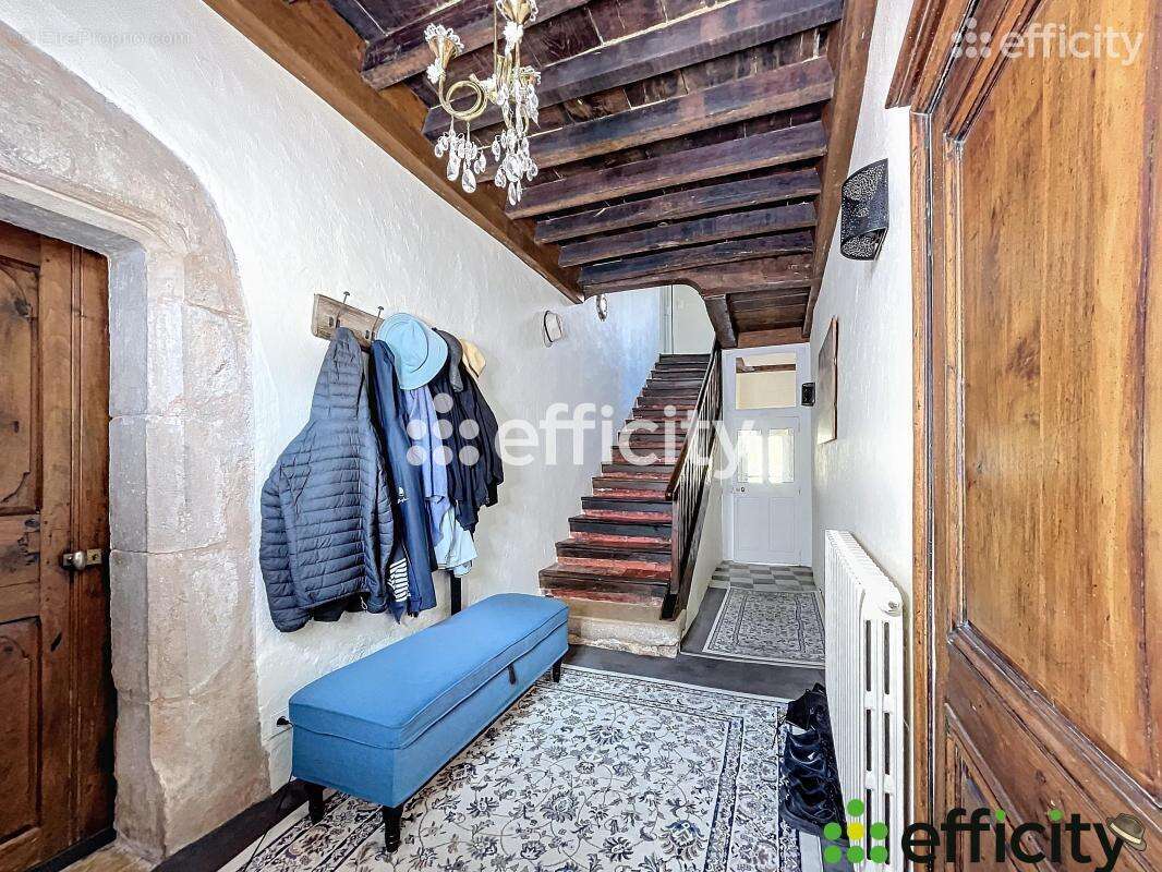 Maison à SAINT-GEOIRE-EN-VALDAINE